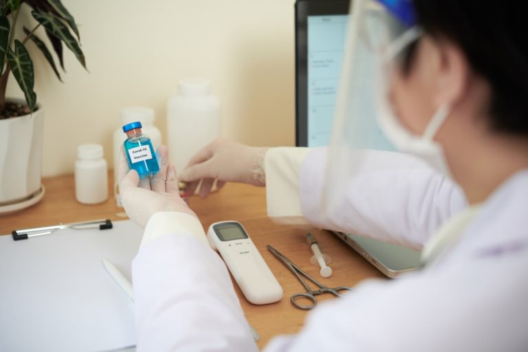 Doctor working with medicine at the lab