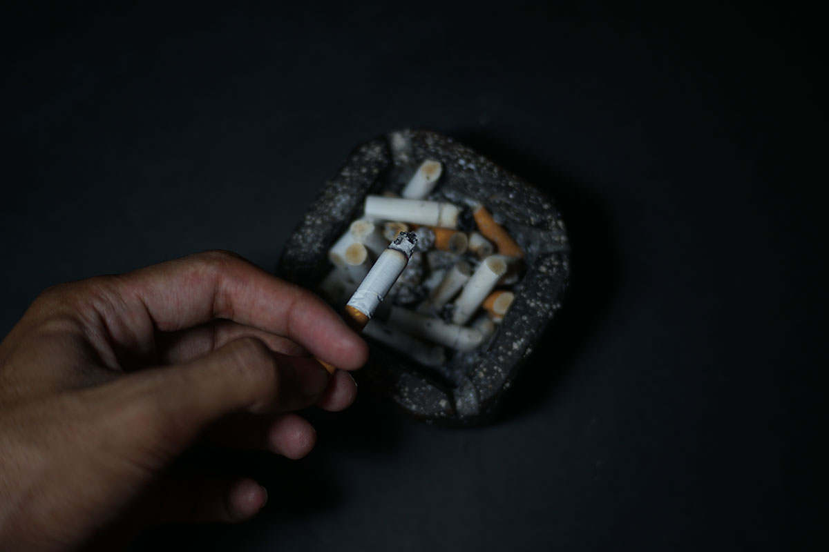 ashtray smoking